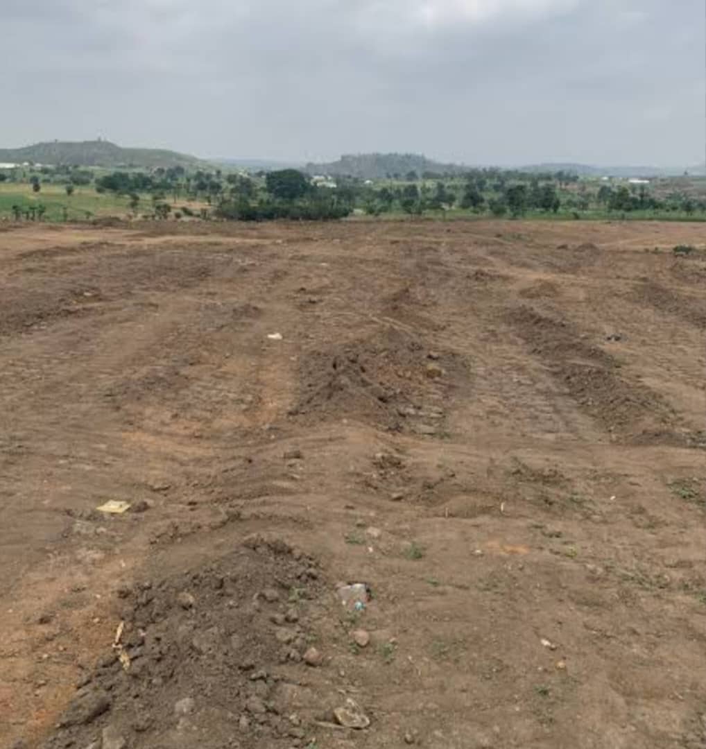 400qm Residential Land for Sale in Royal Lily Vallas, Kuje